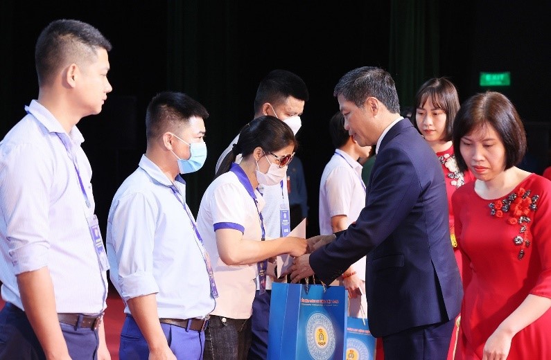 https://antoanlaodong.gov.vn/Images/images/2(1).jpg