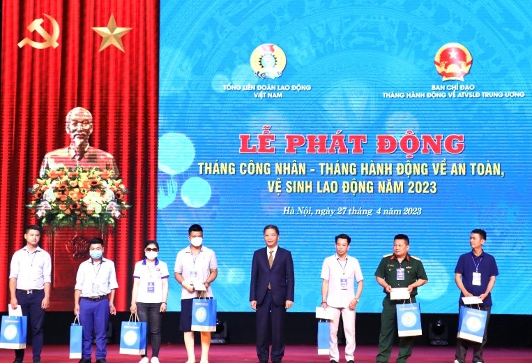 https://antoanlaodong.gov.vn/Images/images/11(2).jpg