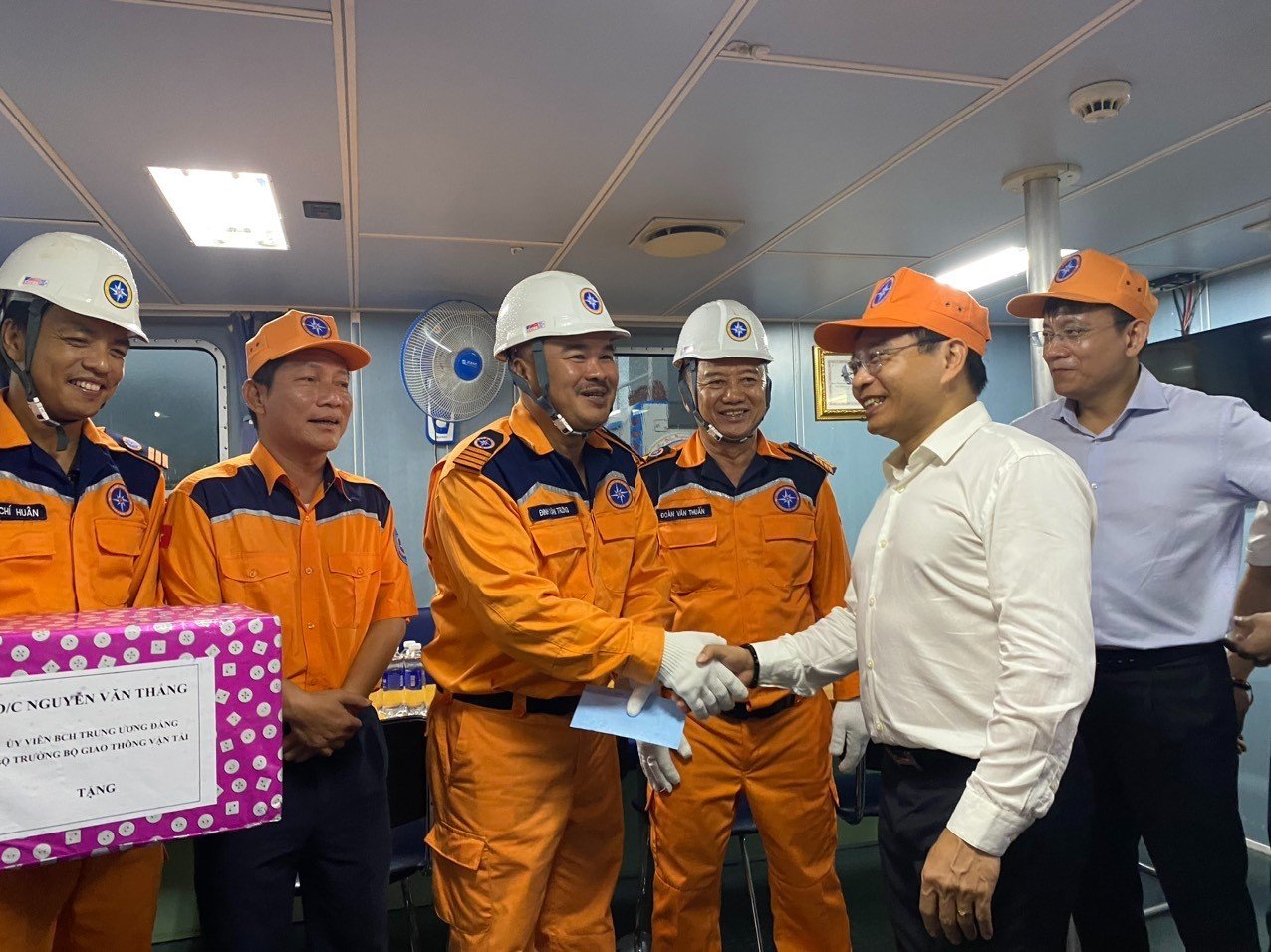 https://uploadimg.baogiaothong.vn/upload/images/2023-3/article_img/2023-07-19/img-bgt-2021-z4528592575452-b4fd270023ab8c9c681e1e234c5b1927-1689736626-width800height599.jpg